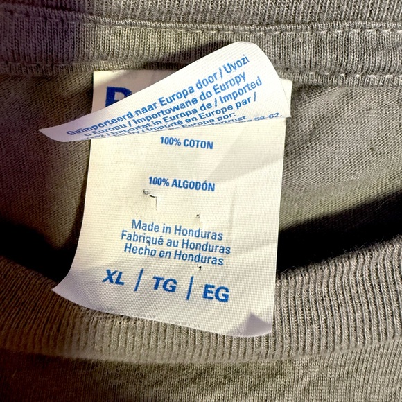 KISS Rock And Roll 76-77 Tour Graphic Band T-shirt Size XL - Picture 3 of 5